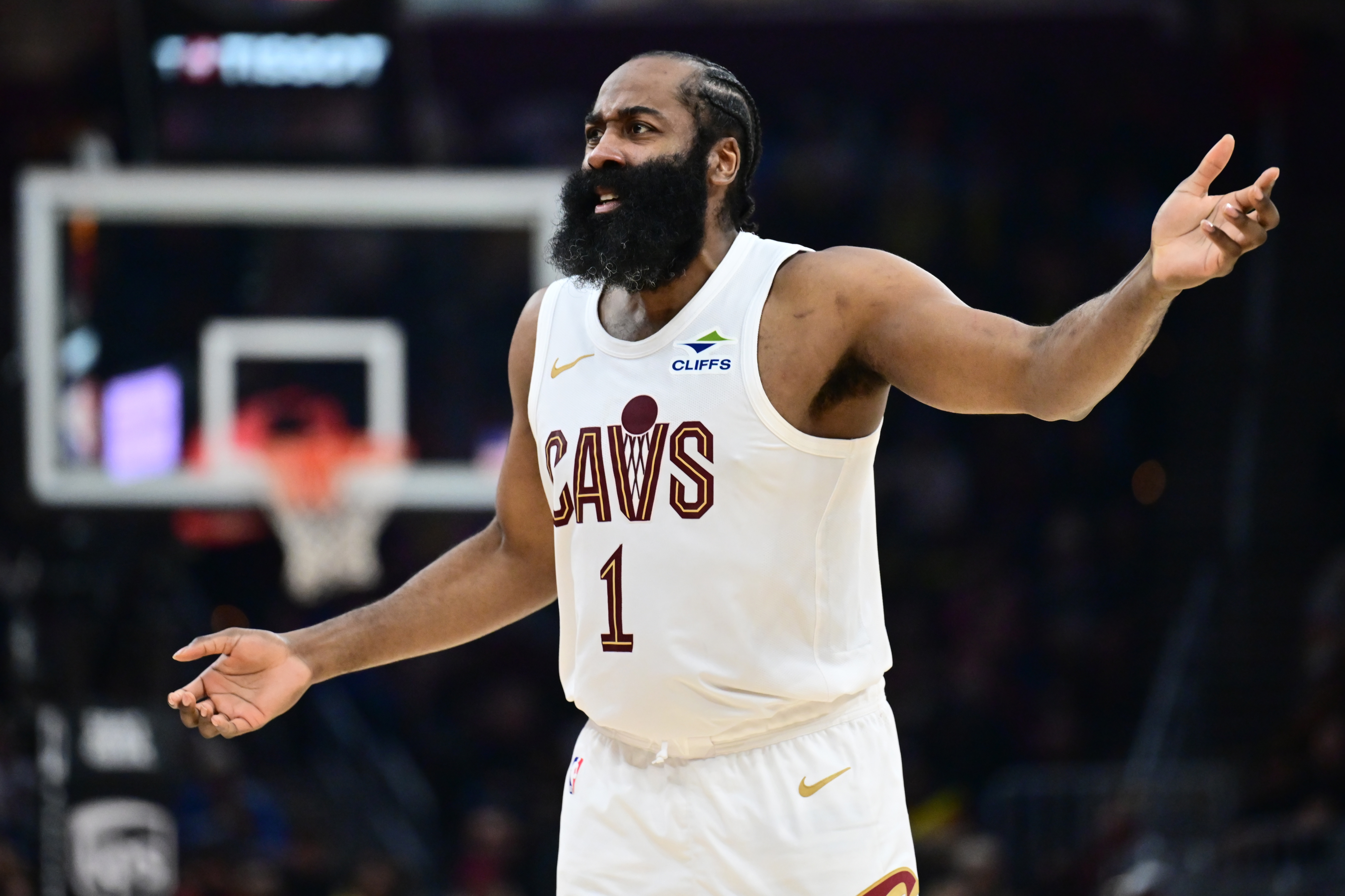 开云体育下载官网-哈登&amp;米切尔出战！ESPN明日胜率预测：骑士高达61.8% 魔术为38.2%