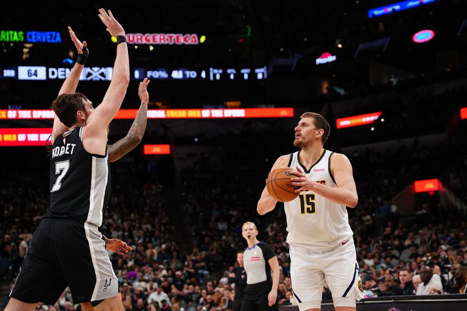 开云-约基奇31+20+12穆雷39分 掘金客场20分逆转马刺