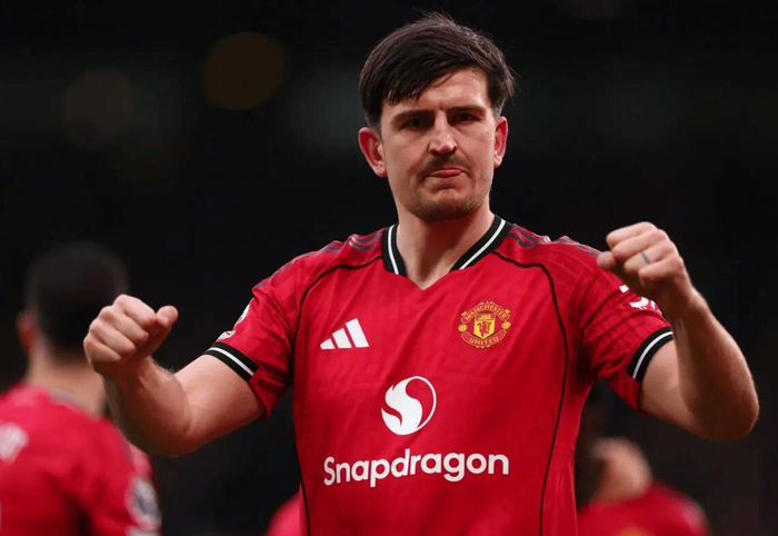 开云体育下载APP-马奎尔降薪续约曼联签1+1合同，周薪19万镑减幅未披露|卡里克|哈里-马奎尔|托马·勒马尔|图赫尔|球队_新浪体育_新浪新闻